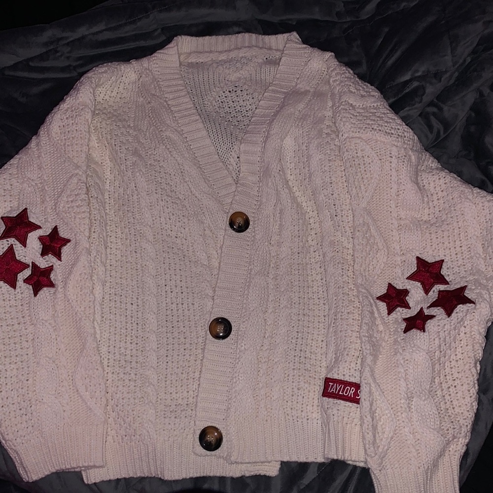 COPY - taylor swift red cardigan